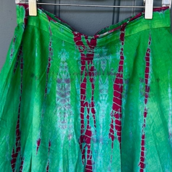 STUDIO WEST VINTAGE TYE DIE FLAIR SKIRT SIZE LARGE - Picture 6 of 10